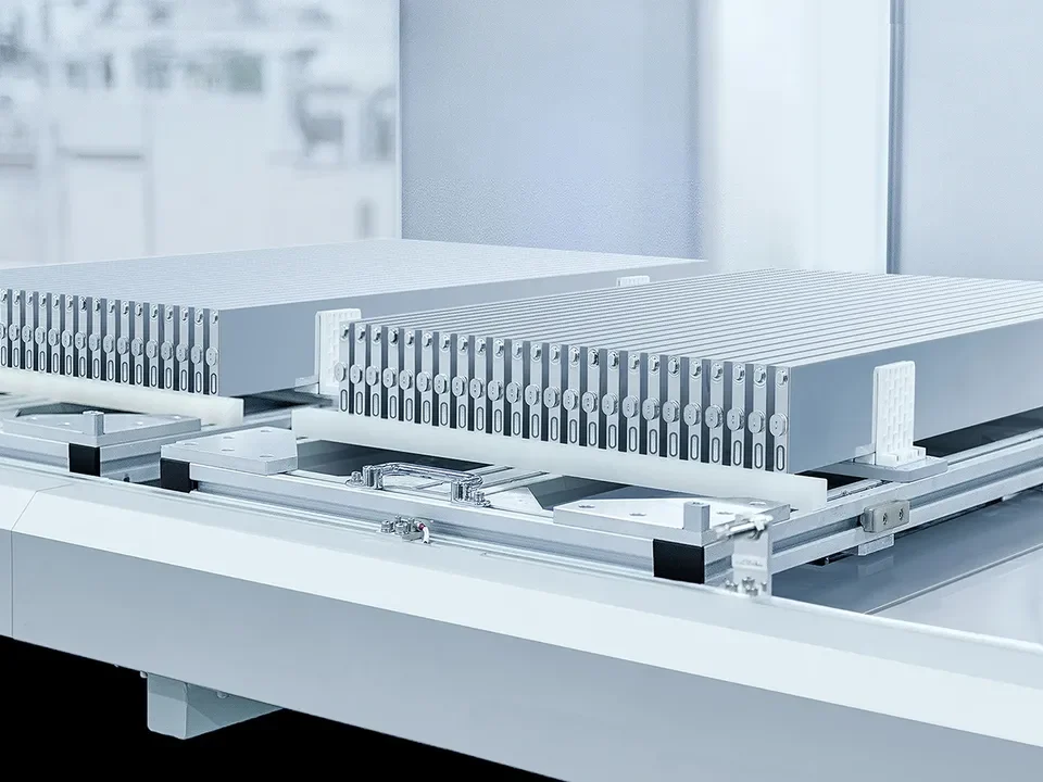 BYD_blade_battery_2.webp